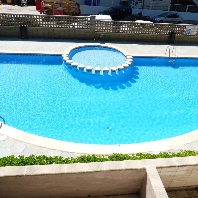 Apartamentos Montblanc Familidays 013 - Apartamento con vistas a la piscina - 6