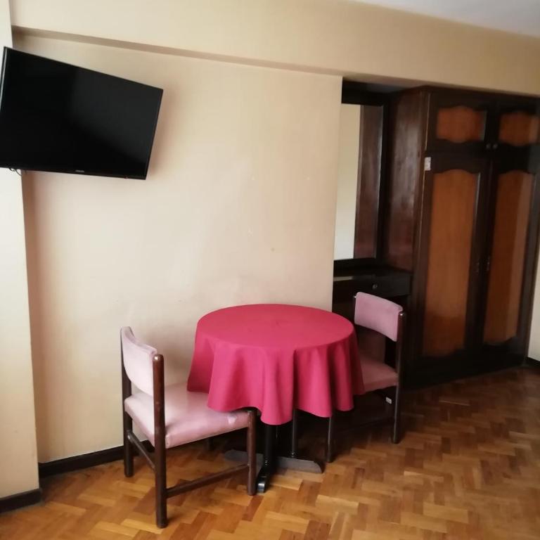 Hotel La Joya - Habitación Doble con baño privado - 2 camas - 1