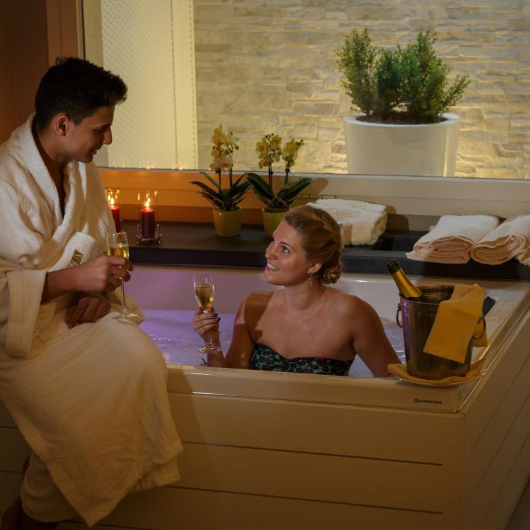 Parc Hotel Germano Suites & Apartments - Suite Royal Spa - 1