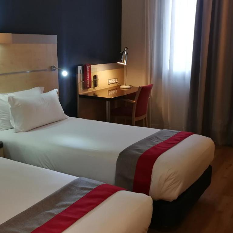 Holiday Inn Express Málaga Airport by IHG - Habitación Doble Estándar - 2 camas - Desayuno gratuito - 2