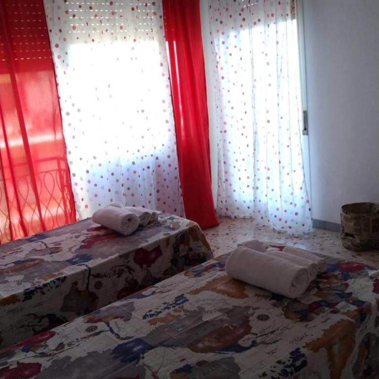 B&B Il MappaMondo - Camera Doppia con Letti Singoli con Balcone - 5