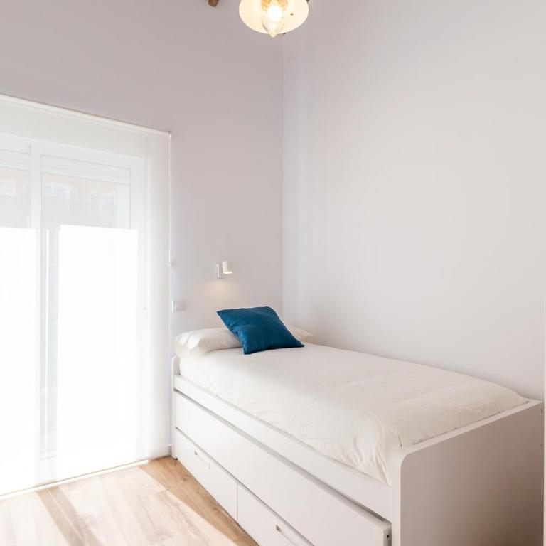 ANELSA Apmts DESCUBRE VALENCIA Y SU PLAYA - Three-Bedroom Apartment - 5