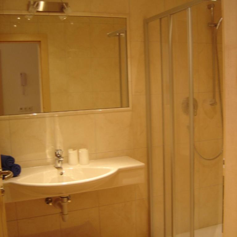 Ferienwohnungen Kröll - One-Bedroom Apartment - 8
