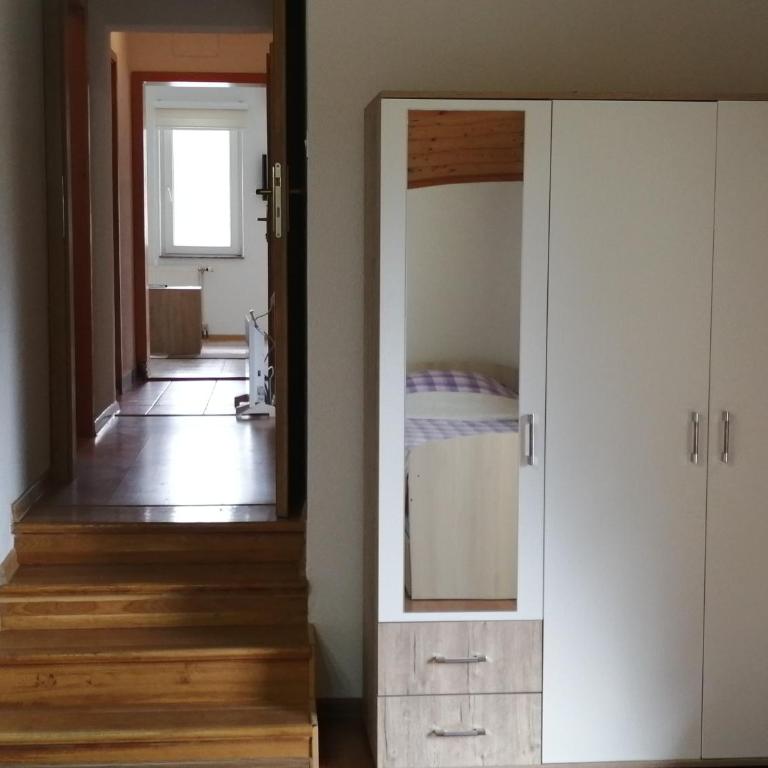 Amina River Apartment - Three-Bedroom Apartment with Lake View - 26