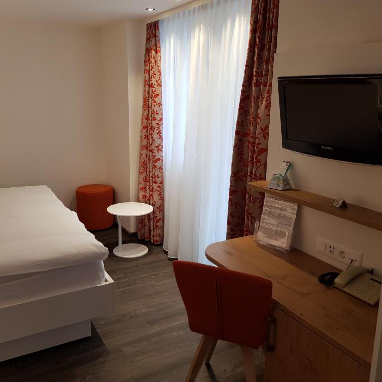 Hotel Bernerhof - Standard Twin Room - 5