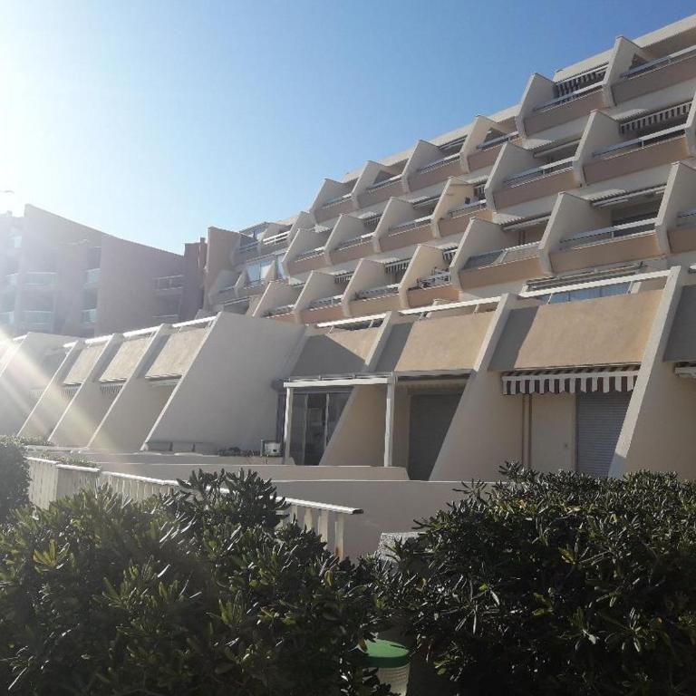 LA CORNICHE SETE 15 Rue de Savoie - Superior Studio - 6