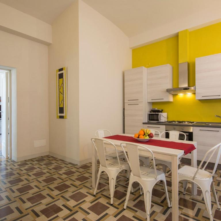 Piazza Paradiso Accommodation - Apartment with Garden View - Separate Building - 14