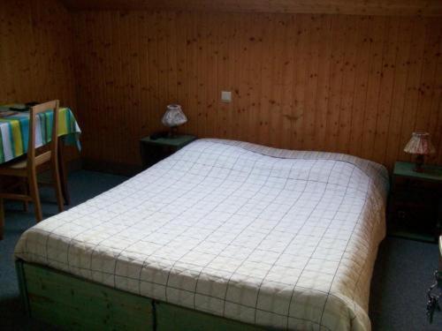 Hotel Les Sapins - Chambre Double - Accès par Escaliers Uniquement - 8