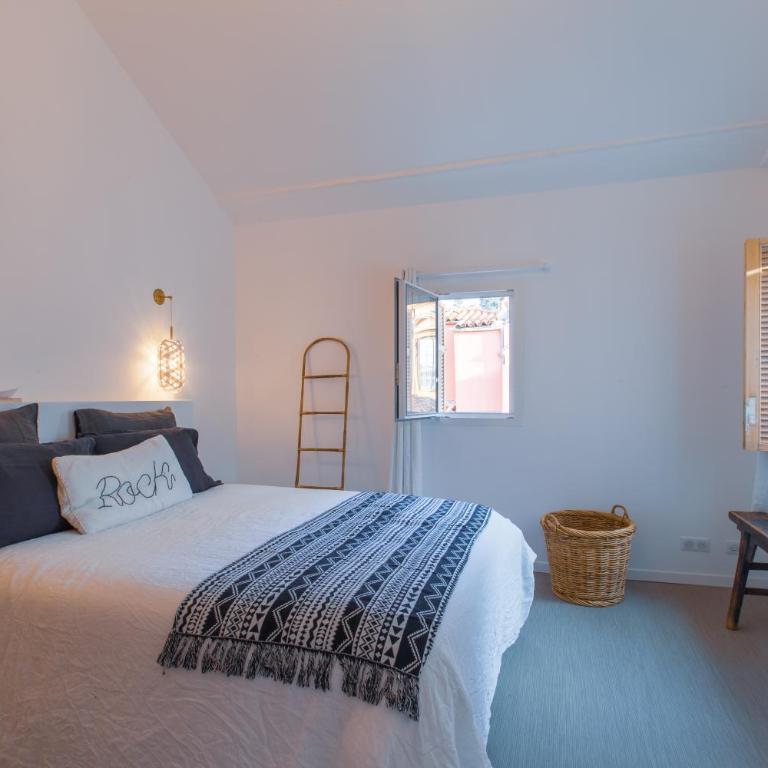 Ze Perfect Place - Vieux Nice - Exceptionnel Appartement - Calme et Terrasse avec vues - Apartment-no lift-5th floor - 8