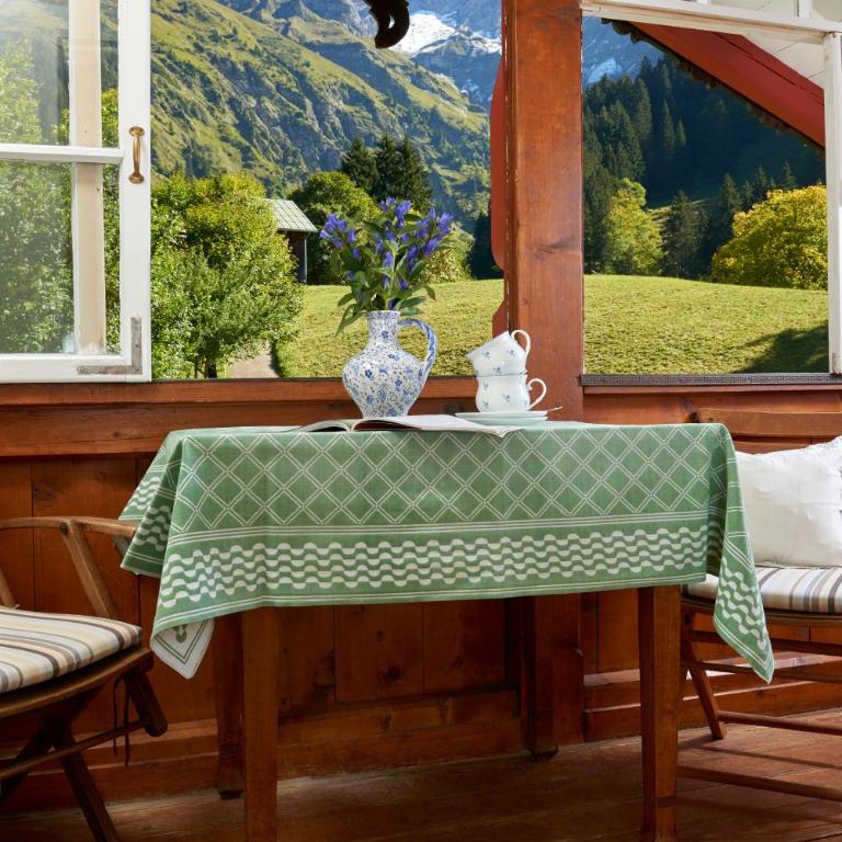 Berggasthof Einoedsbach - Doppelzimmer mit Bergblick - 8