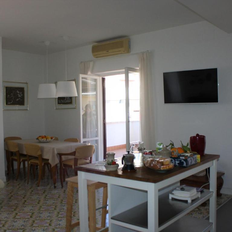 Casa Bice Amazing view of Vesuvius with Pool - Two-Bedroom Apartment - 14