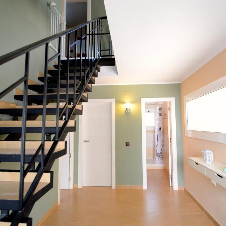 GAMMA 4 - Three-Bedroom Townhouse - 8