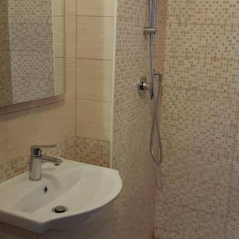 VIA PALESTRINA - CORSO VERCELLI - One-Bedroom Apartment - 8