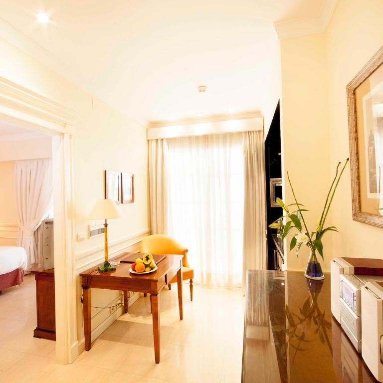 Apartamentos Guadalpin Boutique - Estudio - 8