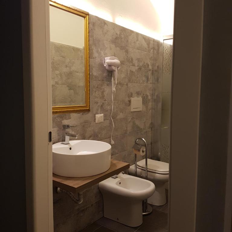 Hotel Sangiuliano 132 centro storico Catania - Suite - 18