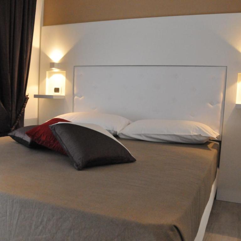 Jazz Style - Chambre Double de Luxe avec Baignoire Spa - 7
