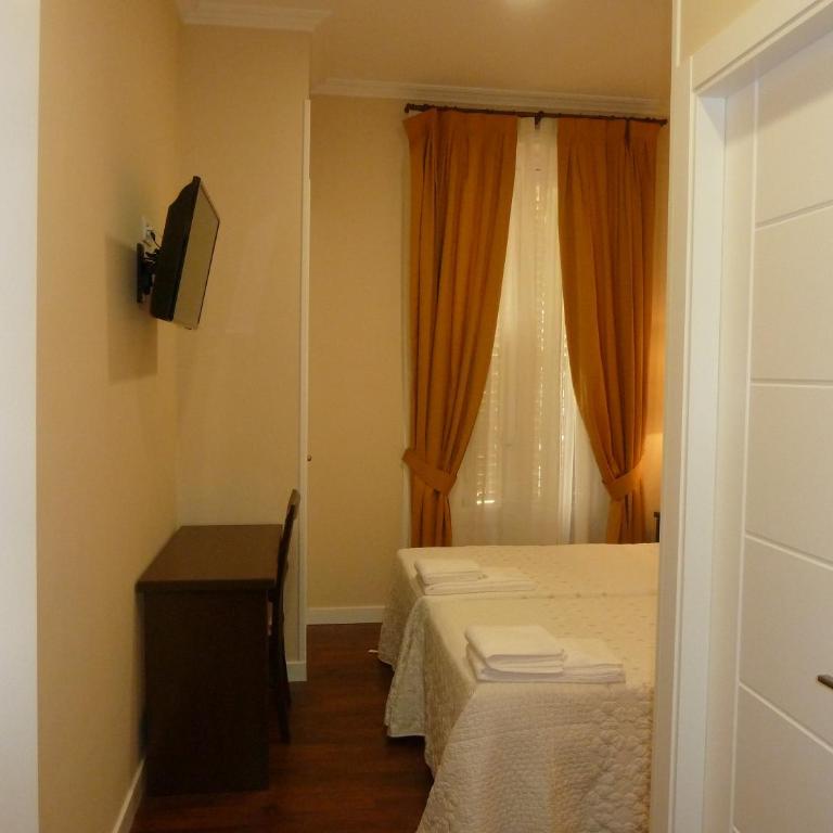 Hostal Mayor - Habitación Doble - 1 o 2 camas - 12