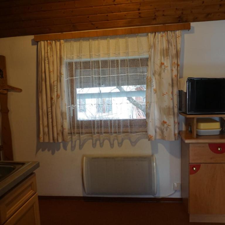 Haus Waldblick - Apartment mit Balkon - 9