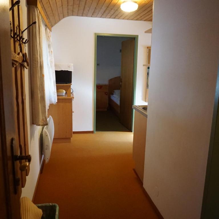 Haus Waldblick - Apartment mit Balkon - 1