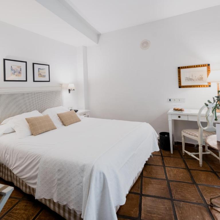 Palacio De Los Navas - Standard Double or Twin Room - 11