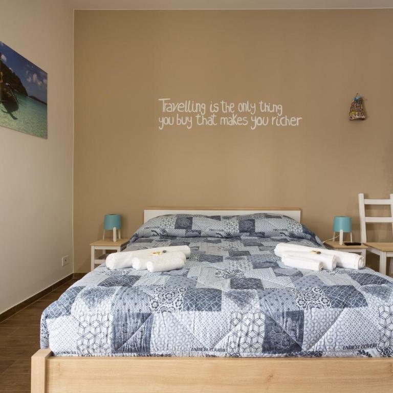 Pura Vida Barocca - Camera Familiare con Bagno Privato e Balcone - 16