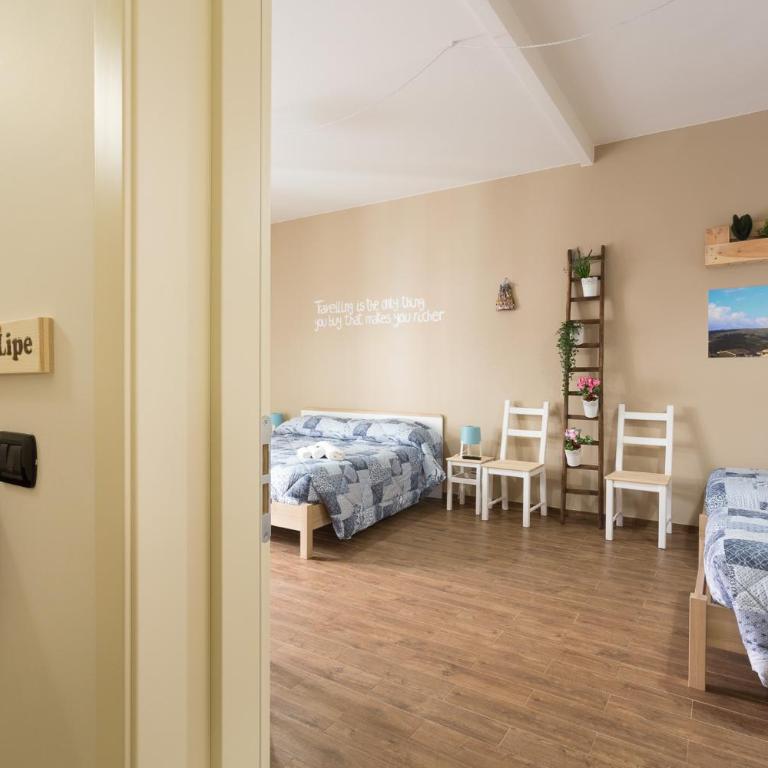 Pura Vida Barocca - Camera Familiare con Bagno Privato e Balcone - 18