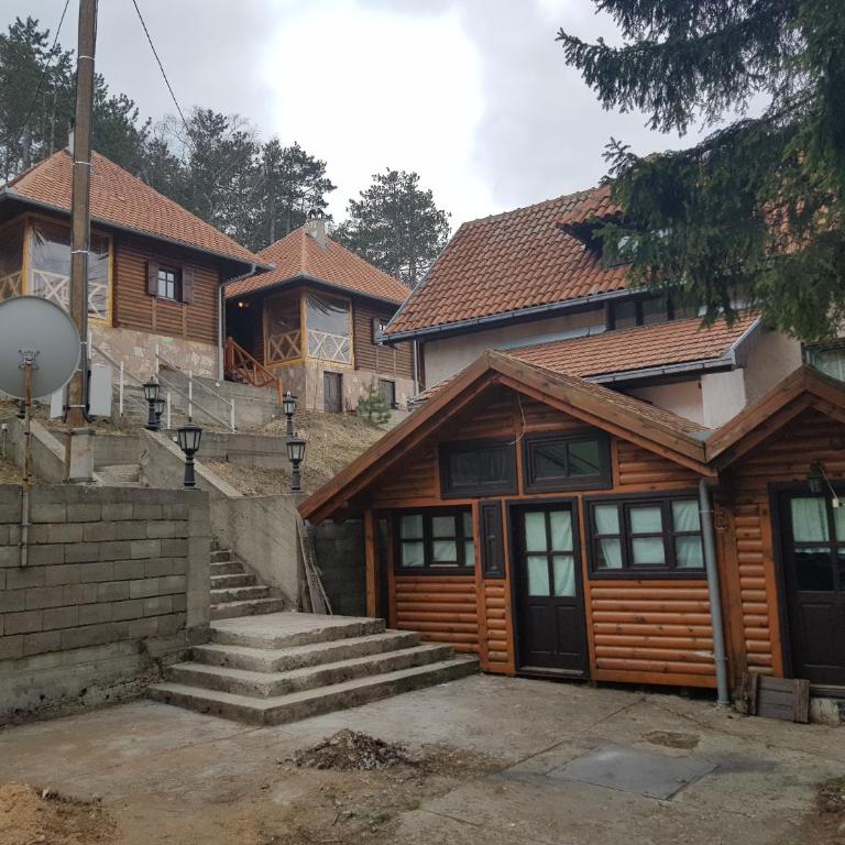 Divcibarski Konak - Apartman na Više Nivoa - 8