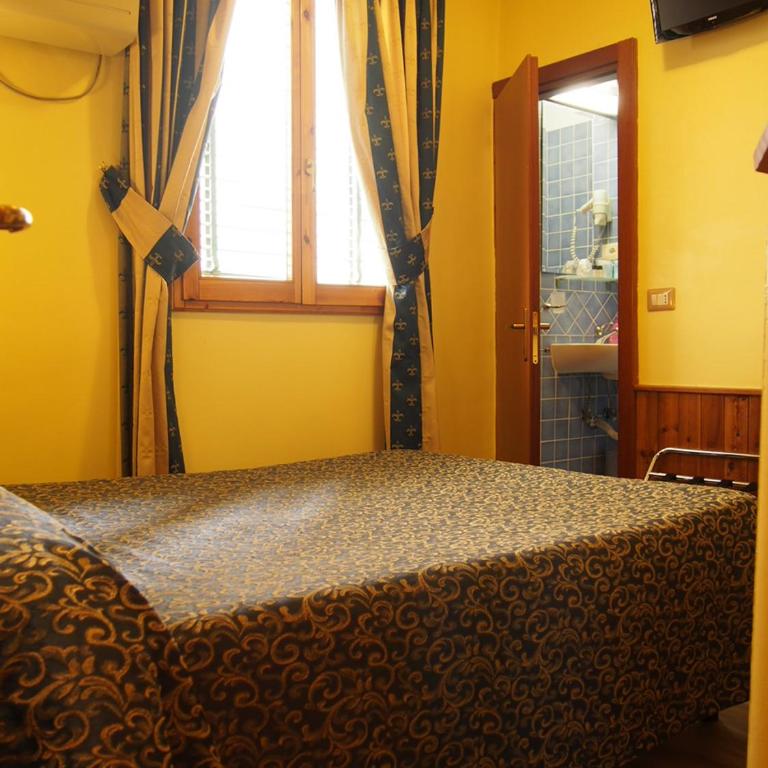 Hotel Santa Croce - Camera Matrimoniale Economy - 5
