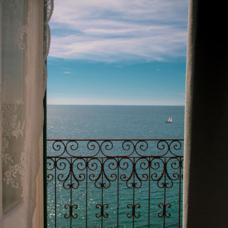 B&B Le finestre sul mare - Double Room with Sea View - 5