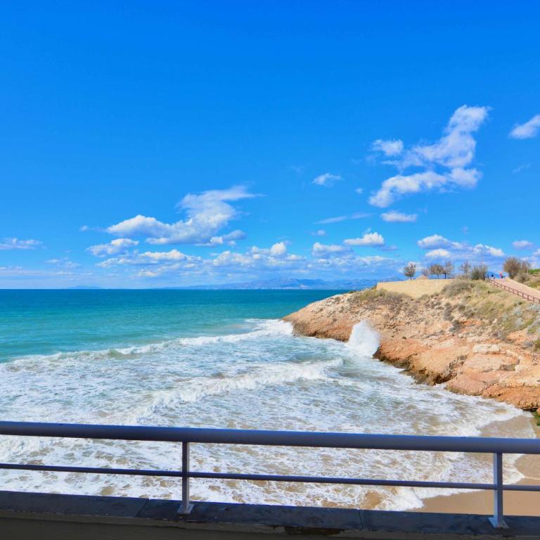 Saval Rits - Estudio con vistas al mar - 10
