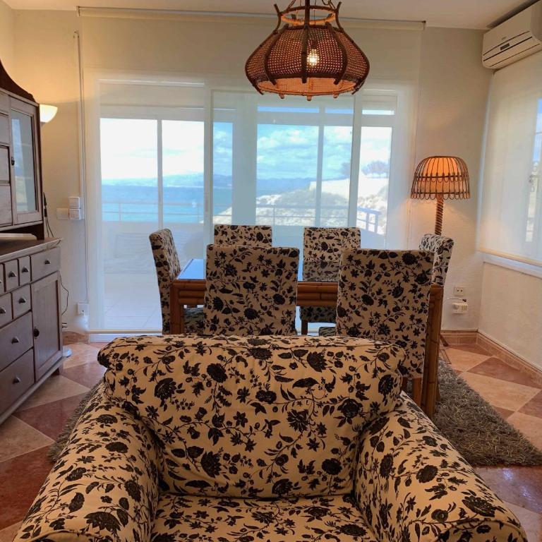 Saval Rits - Estudio con vistas al mar - 6