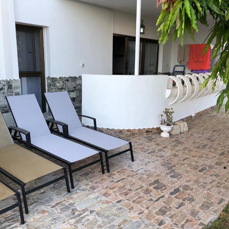 Luxury 2 bedroom APT 50 m from beach - Apartamento de 2 dormitorios - 18