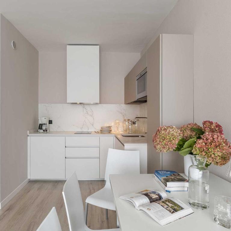 Residence Toblini - Deluxe One-Bedroom Apartment with Garden View - 5