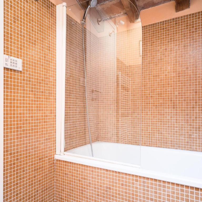 Altabella Rooftop - One-Bedroom Apartment - 80