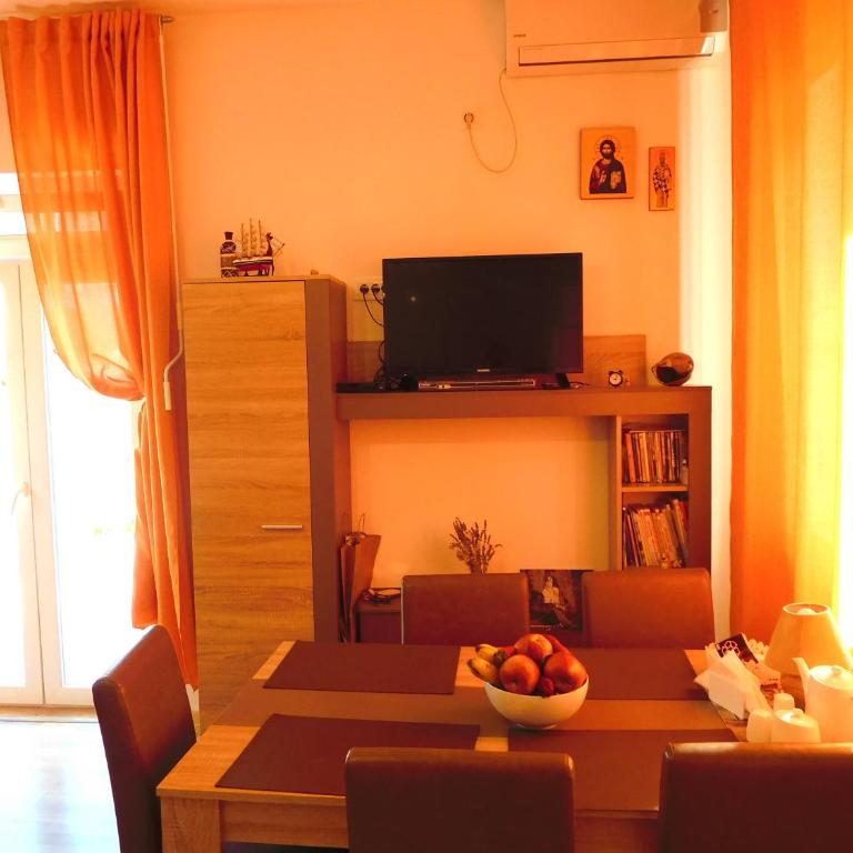 Apartments Sunrise - Two-Bedroom Apartment - 18