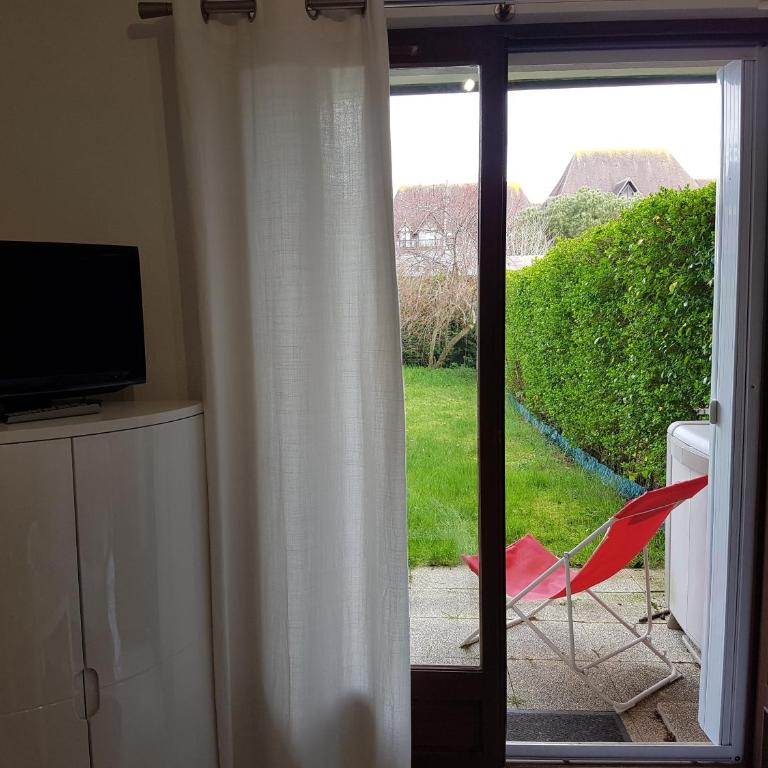Appartement 2 pièces rez-de-jardin à 2 pas de la plage et de la thalasso - Apartamento de 1 dormitorio - 2