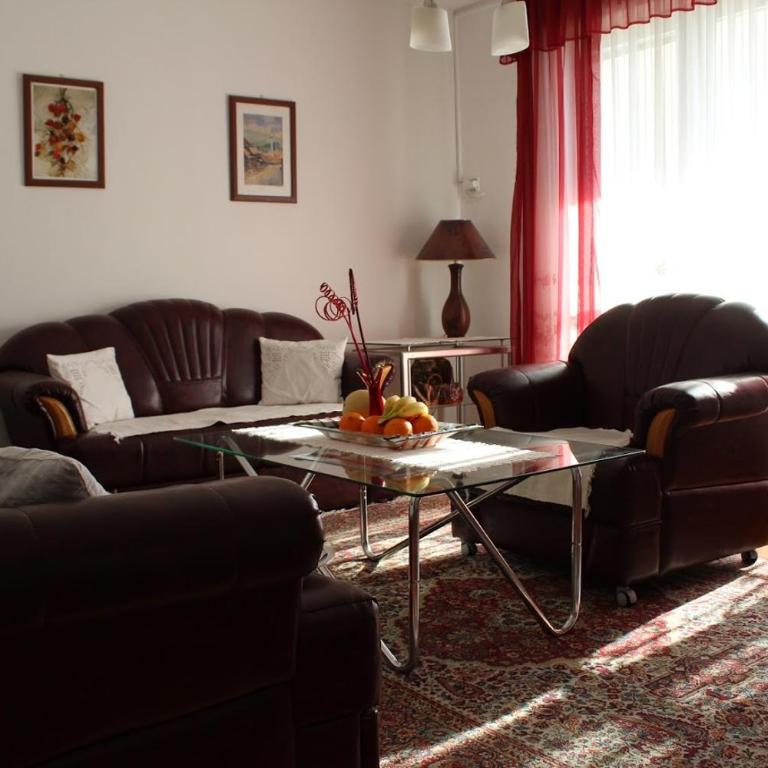 Full View - Apartman sa Zajedničkim Kupatilom - 23