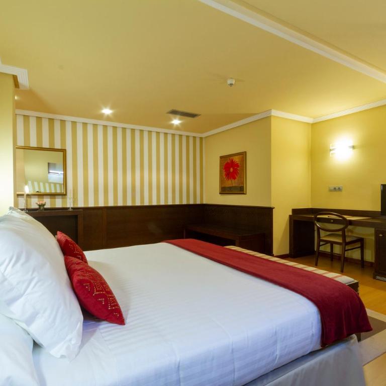 Hotel MIRAVALLE - Habitación Doble con bañera de hidromasaje - 13