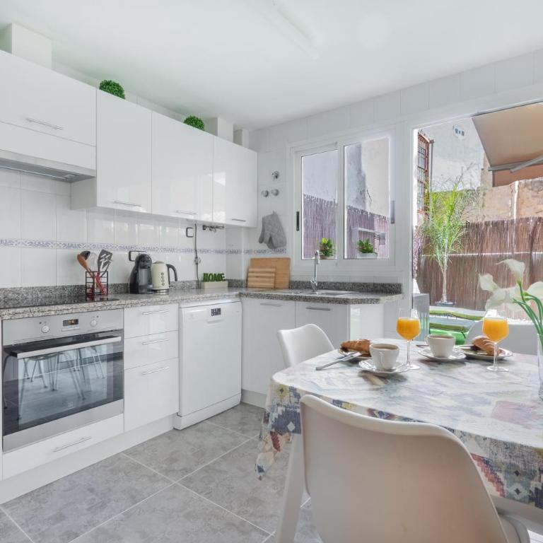 Stylish Apartment - Apartment - 8
