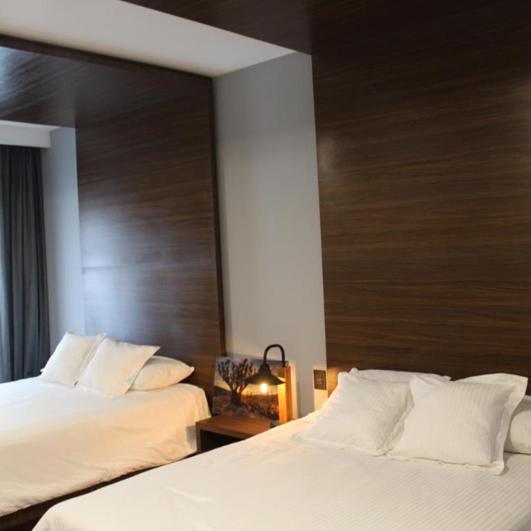 Hotel Diana - Habitación Doble - 2 camas dobles - 2
