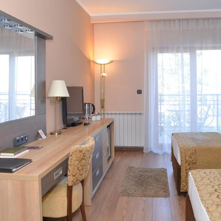Hill Hotel Wellness & Spa - Dvokrevetna Soba sa Bračnim Krevetom/Zasebnim Krevetima - 9