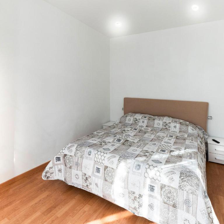36 Holidays Home - Appartamento con 2 Camere da Letto - 2