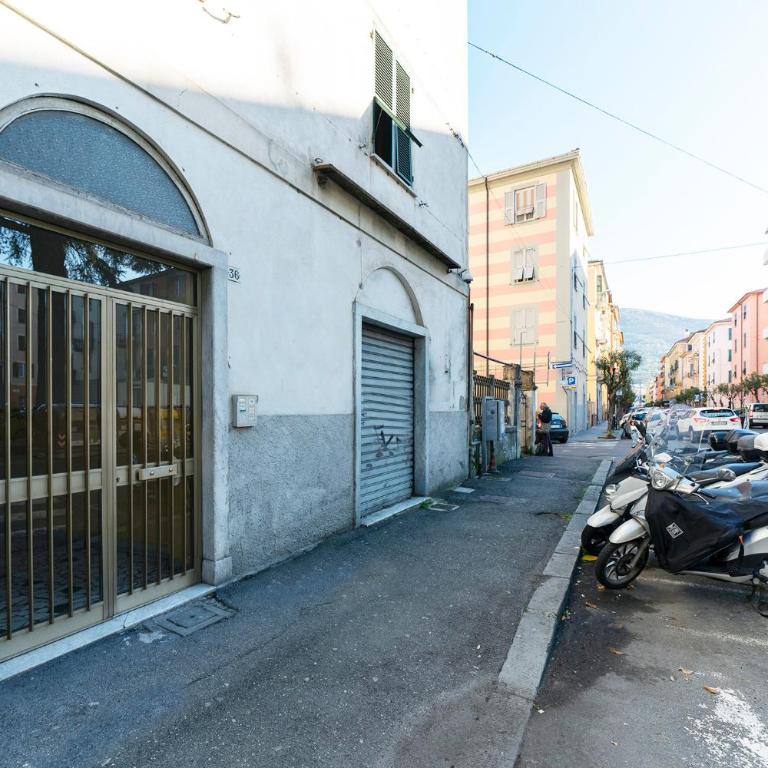 36 Holidays Home - Appartamento con 2 Camere da Letto - 13