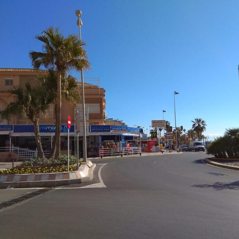Acogedor y en 1ªLinea de Benalmadena Costa 16Benal - Apartamento - 17
