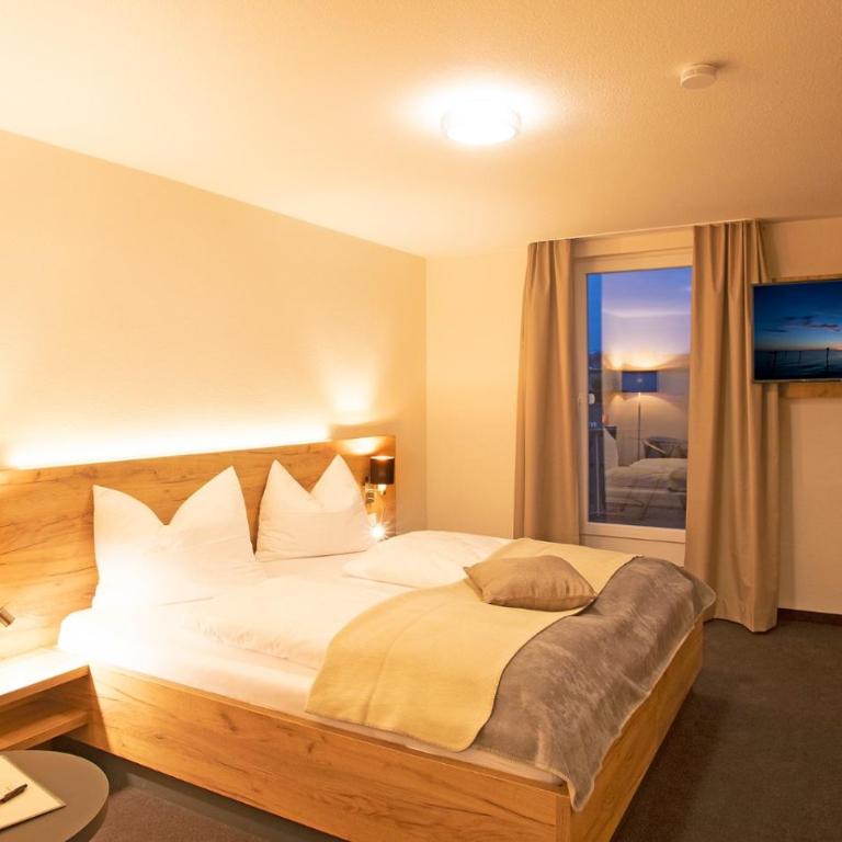 Hotel & Gutsgasthaus Köberle - Doppelzimmer mit Balkon - 3