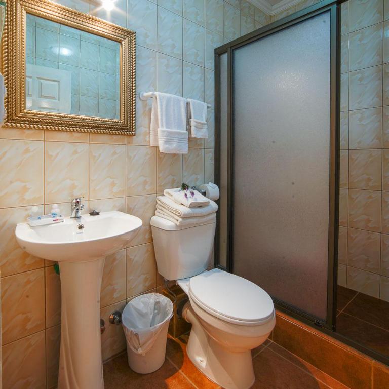 Aparthotel Serena Dream - Dos Habitaciones Dobles con baño - 5