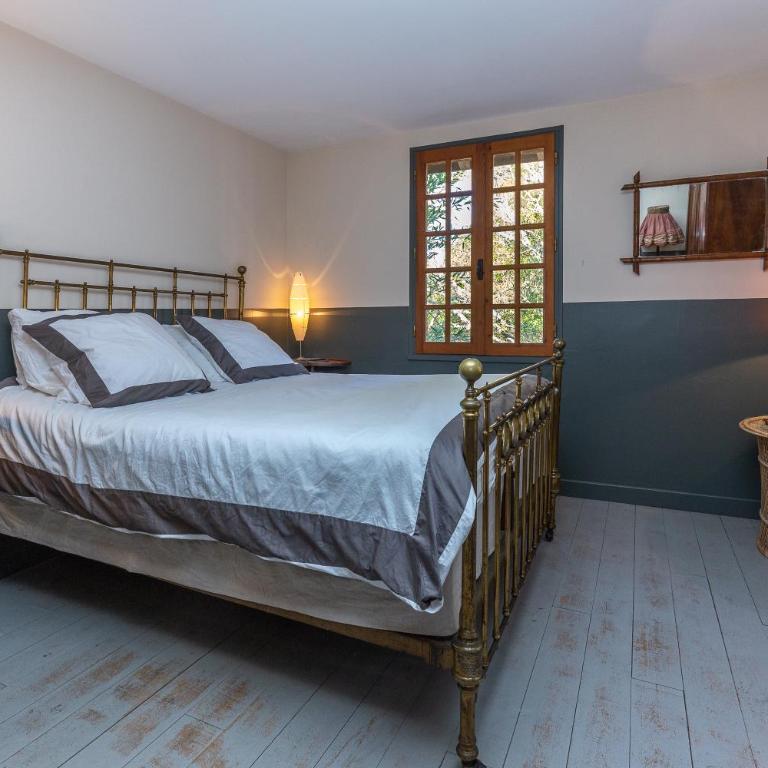 Le Grand Yote - Chambre Lit Queen-Size avec Salle de Bains Commune - 3