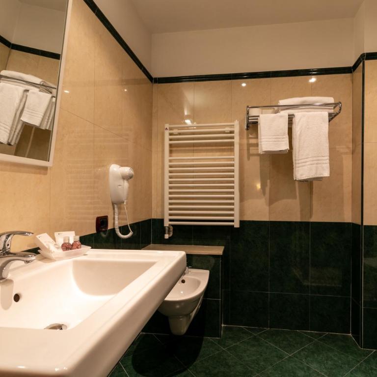 Hotel Isolabella Wellness - Habitación Confort - 2