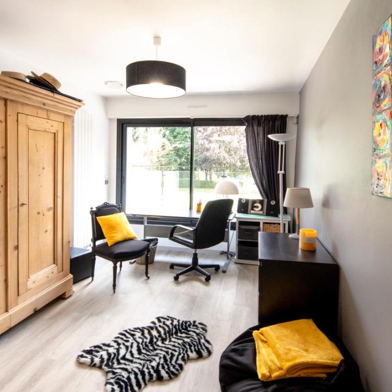 Le champ du Renne - Chambre Familiale avec Salle de Bains Commune - 3
