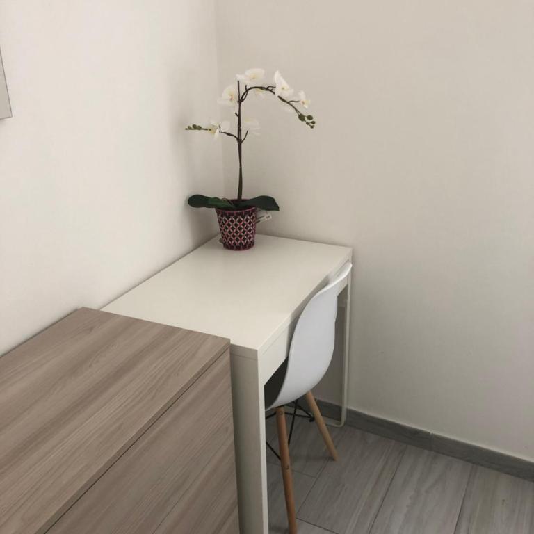 Le Tre Borghesi - Camera Matrimoniale con Bagno Privato - 8